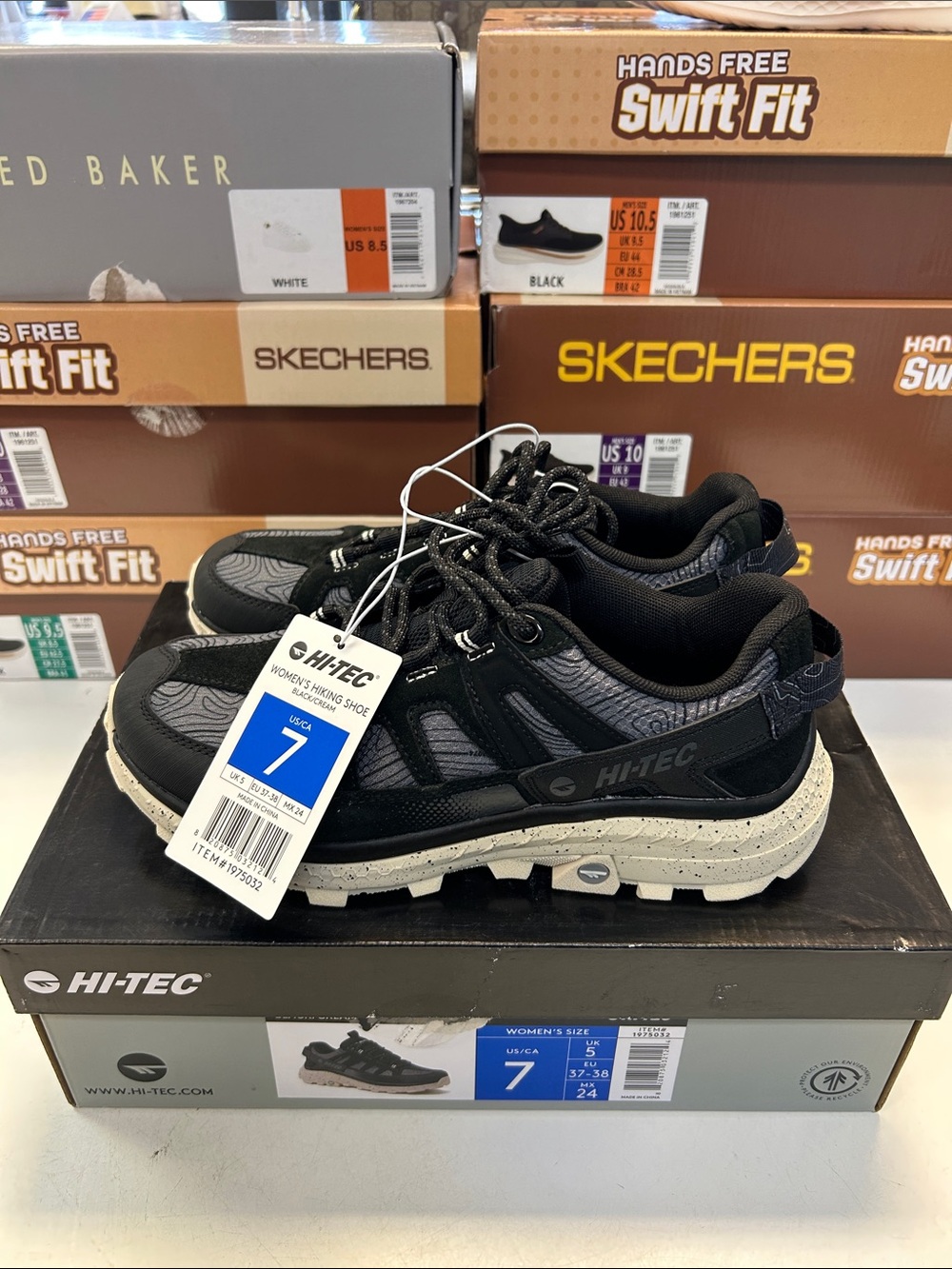 Hi-Tec Women’s Size 7 Black and Beige Trail Sneakers 0532